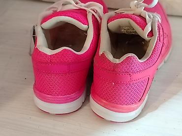 nike lilly: Zenske patike u odlicnom stanju,broj 37-500 dinara Kao Nove Broj 37 — 2
