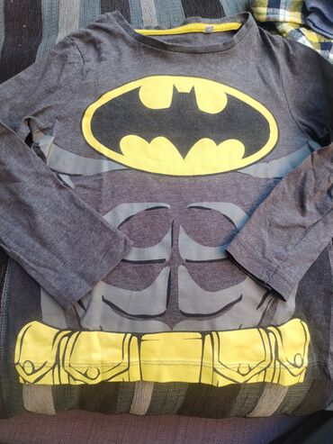 Ostale dečije stvari: Batman majica dug rukav decaci vel 104