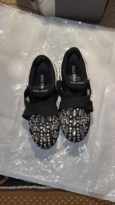 Босоножки, сандалии, шлепанцы: Женская обувь — два варианта. 1) Сандалии с декором - Размеры: 37 и — 44