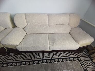 купить диван бу кривой рог недорого: Прямой диван, цвет - Белый, Б/у