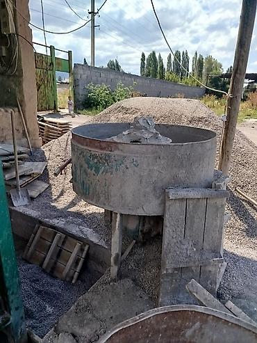 белый офисный стол: Срочно продаю Пескаблочный аппарат Матрица 5 шт /15/20/тумба Поддон — 1