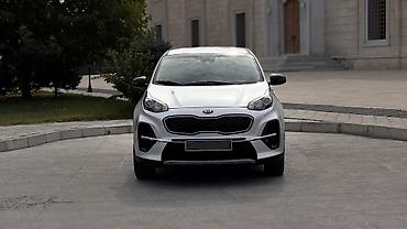 Kia Sportage: 2021 г., 1.7 л, Робот, Кроссовер