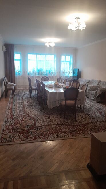 Продажа домов: Дом, 300 м², 8 комнат, Собственник — 4