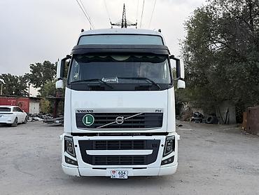 вольво зеркало: Тягач, Volvo, 2012 г., Тентованный — 4
