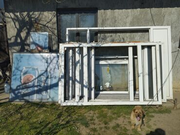Građevinarstvo i remont: PVC ramovi za izlog sa prozorima u top stanju 150€ komad sa