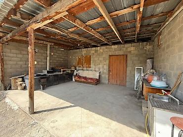 Продажа коттеджей и домов: Срочно продается дом Количество комнат: 4 • (5) Соток Площадь: 98м2 — 5