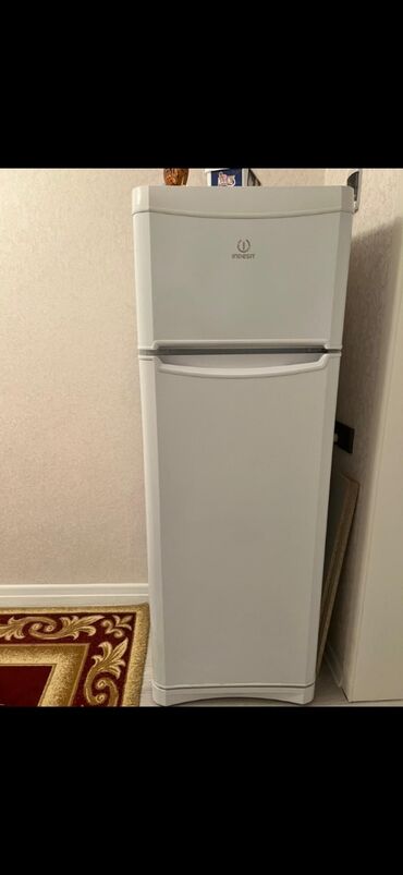 Техника для кухни: Б/у Холодильник Indesit, Двухкамерный