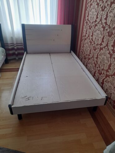 кровать трансформер: İşlənmiş, Təknəfərlik çarpayı, Bazasız, Matrassız, Siyirməsiz