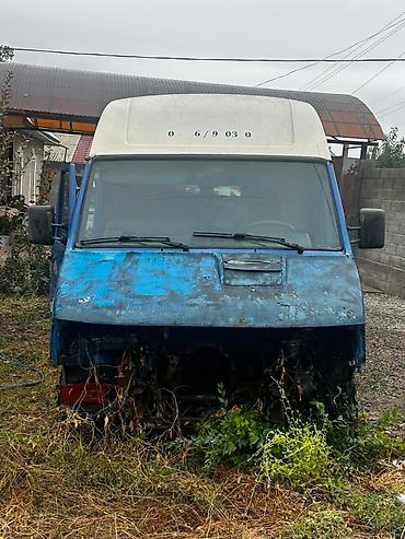Iveco: Грузовой фургон IVECO 35E 1997 матору жок торг бар цена договорная — 3