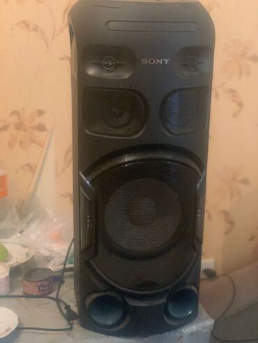 musiqi sistemi: Sony Kolonka, Növ - Portativ, rəng - Qara