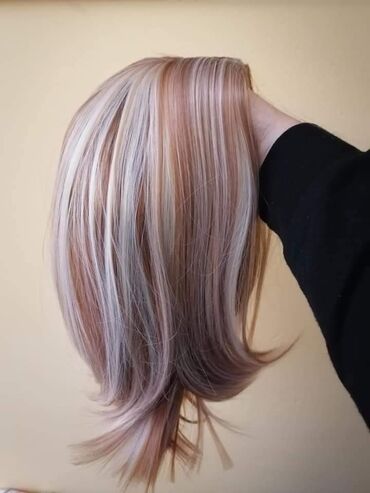 Perike i klipse: Poluorirodne perike
3500 na lalafo.rs — 11 Perike i klipse: Poluorirodne perike
3500 — 11