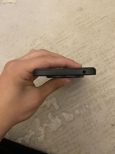 sınıq telefon: Poco C75, 128 GB, rəng - Qara, Sensor — 6