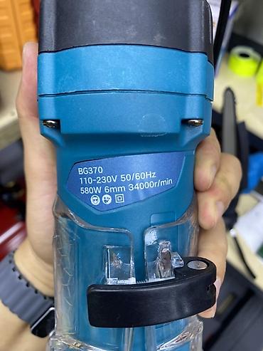 фризео: Ручной кромочный фрезер Makita BG370 - Мощность: 580 Вт - Патрон: 6 — 3