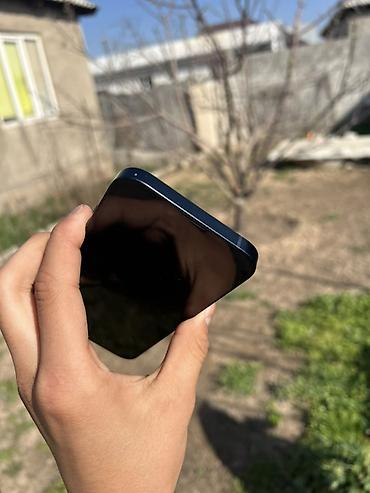 Apple iPhone: IPhone 13, Б/у, 128 ГБ, Midnight, 80 % — 12