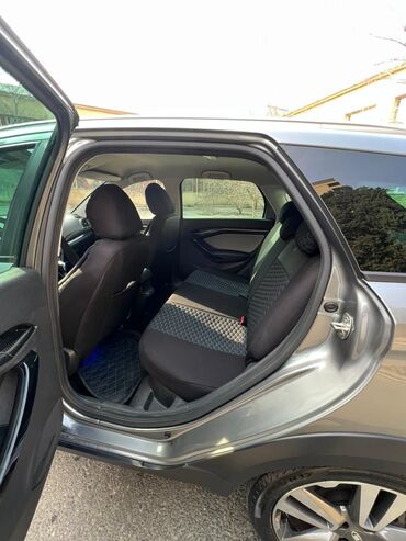 VAZ (LADA): VAZ (LADA) Vesta: 1.6 l | 2020 il 47000 km Universal — 5