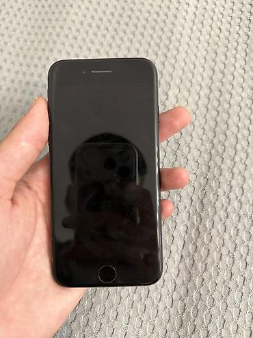 iphon 17 pro max: IPhone 7, цвет Black (матовый) - Компактный корпус 4.7", алюминий — 5
