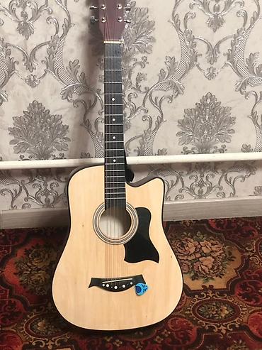 Гитары: Акустическая гитара формата дредноут с вырезом (cutaway) для удобного — 2