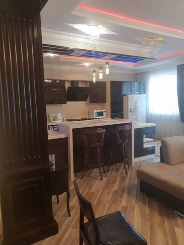 Uzunmüddətli kirayə mənzillər: 8 noyabr metrosuna yaxin tibb universitetinə yaxin 20 mertebeli — 4