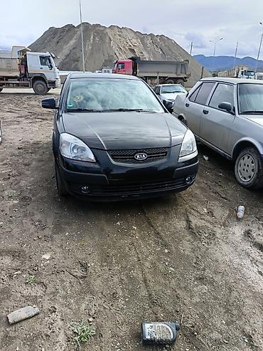 Kia: Kia Rio: 1.4 l | 2006 il Hetçbek — 1