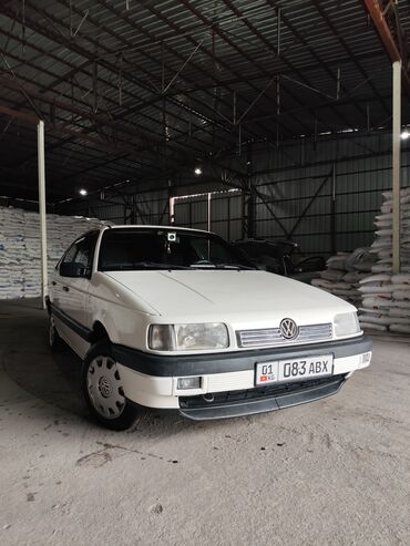 аварийная пассат: Volkswagen Passat: 1991 г., 2 л, Механика, Газ, Седан
