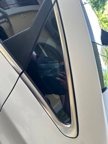 124 kuza mercedes: Sağ arxa, Hyundai Azera Grandeur, 2013 il, Ünvandan götürmə, Pulsuz çatdırılma