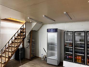 Продажа торговых контейнеров: Двухуровневый модульный павильон из морских контейнеров - Формат — 3