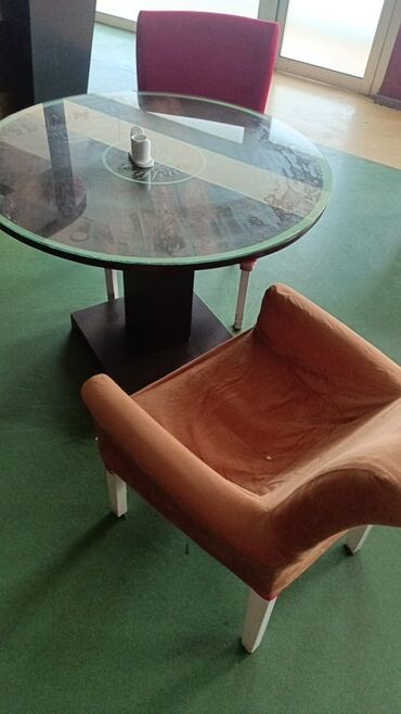 Sifarişlə restoran üçün masa və oturacaq dəstləri: Kafe/restoran üçün mebel dəsti Hamısl təcili satılır 5-10 azn biri 20 — 7