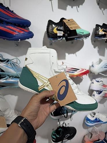 Мужские кроссовки, 35, 36, 37, Asics, Новый, цвет - Белый, Самовывоз, Платная доставка