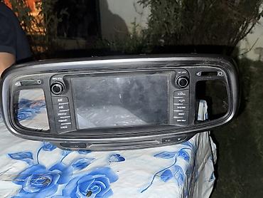 Kia üçün orijinal multimedia/radionaviqasiya bloku və ön panel Model