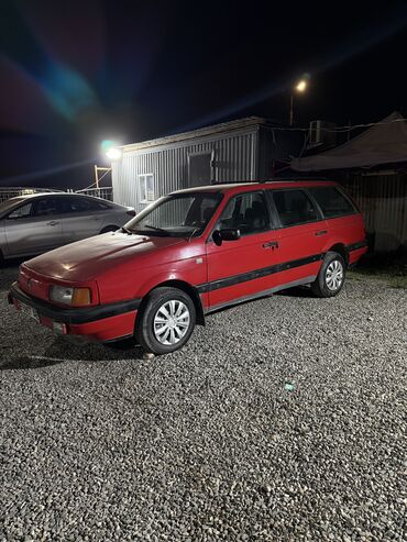 рейлинг хариер: Volkswagen Passat: 1988 г., 1.8 л, Механика, Бензин, Универсал