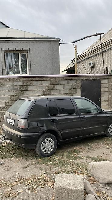 Volkswagen: Volkswagen Golf: 1994 г., 1.6 л, Механика, Бензин, Хэтчбэк — 3
