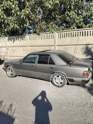 rolls royce silver ghost: Mercedes-Benz W124: 1994 г., 2.2 л, Автомат, Бензин, Седан — 5
