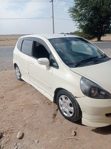 авто голф 2: Honda Fit: 2003 г., 1.5 л, Вариатор, Бензин, Хэтчбэк