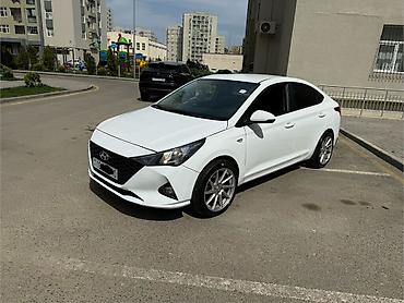 5 1: Hyundai Accent: 1.6 l | 2021 il Sedan — 1