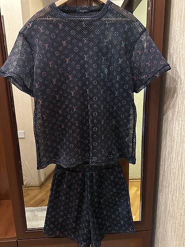 sortlar: Louis Vuitton iki hissəli dəst – tül/tor teksturalı şortik və qısaqol — 2