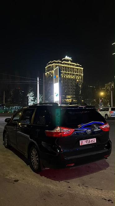 сиенна 2012: Toyota Sienna: 2018 г., Автомат, Бензин, Минивэн — 7