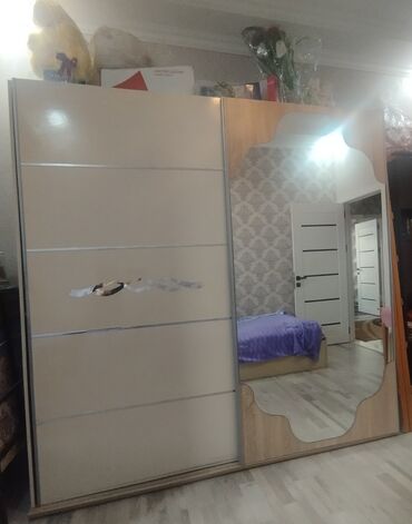 islenmis taxtalar: İşlənmiş, 2 qapılı Düz dolab, Qarderob, paltar dolabı