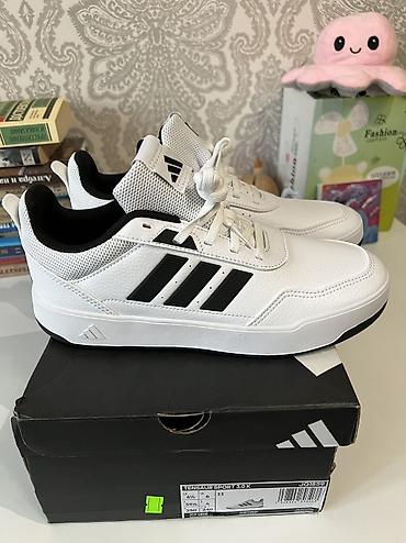 новые кроссовки: Кроссовки, 39, Adidas Originals, Новый, цвет - Белый — 1