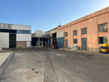 Anbar və emalatxanalar: Razində, Heydər Əliyev prospektinə yaxın əsas yoldan 250 metr — 2