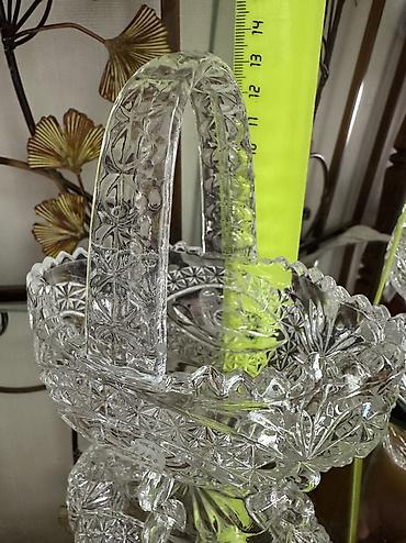 Наборы посуды: Винтажная хрустальная миниатюрная корзиночка с птичками, производство — 7
