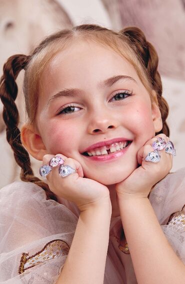 Bədənə qulluq: Glam Kitty balaca ulduzlar üçün parlaq və gözəl kolleksiyadır. Sevimli