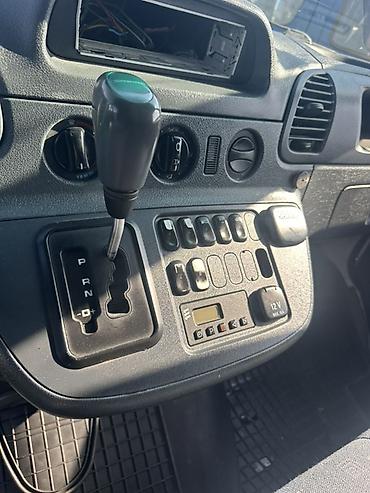 Жеңил жүк ташуучу унаа, Mercedes-Benz, Стандарт, 3 т, Колдонулган — 4
