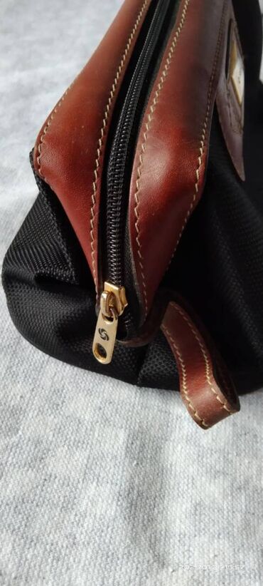 Neseseri: Samsonite neseser, kao nov, dimenzije 26x14x15cm — 2