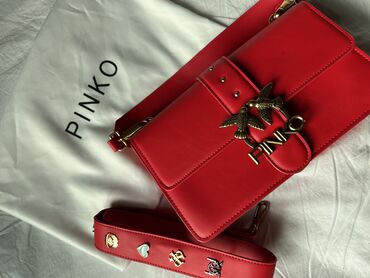 pink canta: Pinko♥️A-class çanta.yenidir.Istifade edilmeyib.Etiketi