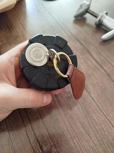 Avtomobil qapıları: Məhsul: Retro avtomobil üçün qapı kilidi dəsti Təsvir: - — 10