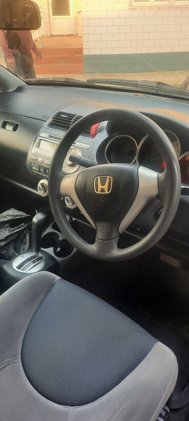 Honda: Honda Fit: 2005 г., 1.3 л, Автомат, Бензин, Хэтчбэк — 12