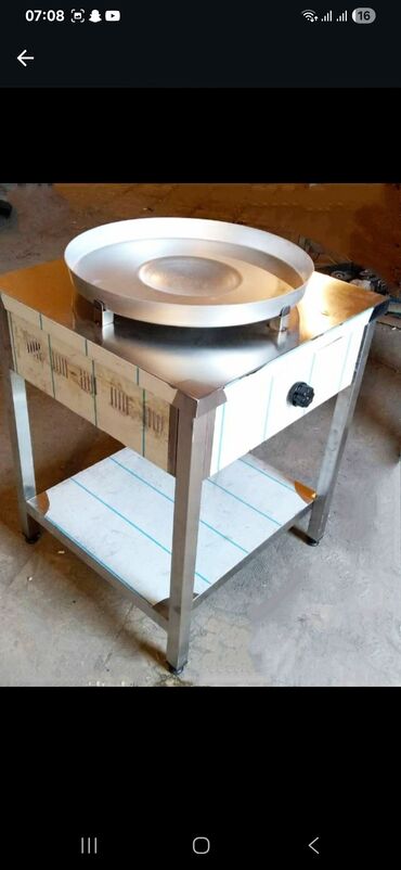 Soyuducu vitrinləri: Məhsul: Peçenye–şirniyyat üçün soyuduculu vitrinlər Təsvir: - — 9