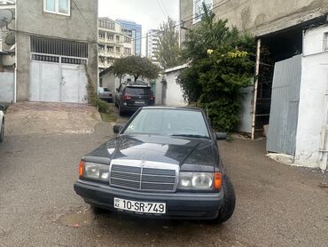 124 mercedes: Mercedes-Benz 190: 2.3 l | 1990 il Hetçbek