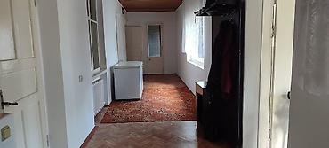 1 bedroom: Площадь 95м°2. площадь участка 52сотки. ремонт: старый. тип сделки  — 7