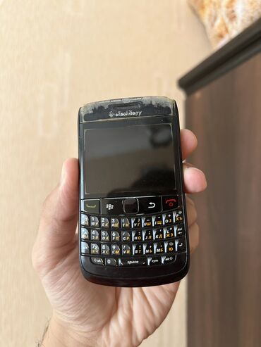 телефон fly iq450: Blackberry Bold 9700, 8 ГБ, цвет - Черный, Кнопочный, Сенсорный